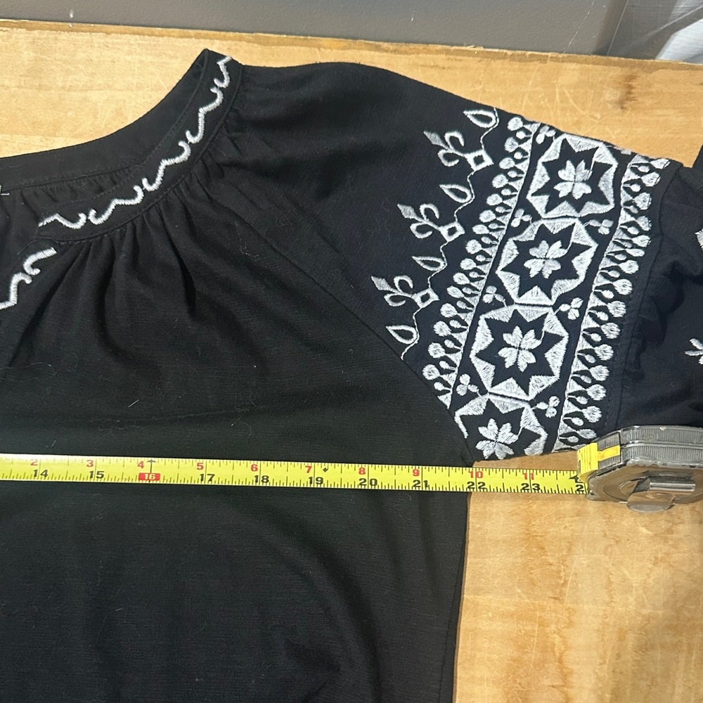 Solitaire Black Blouse with White Embroidery - Picture 5 of 8